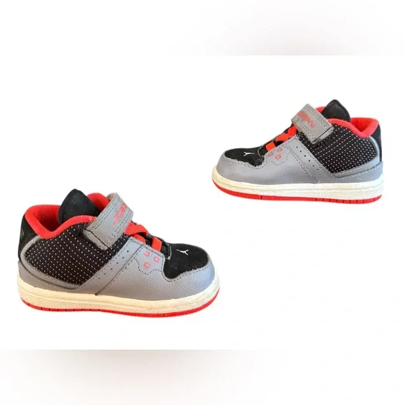 Jordan Black and Red Sneakers Mid-Top Design Children’s Size 4 - Picture 5 of 8